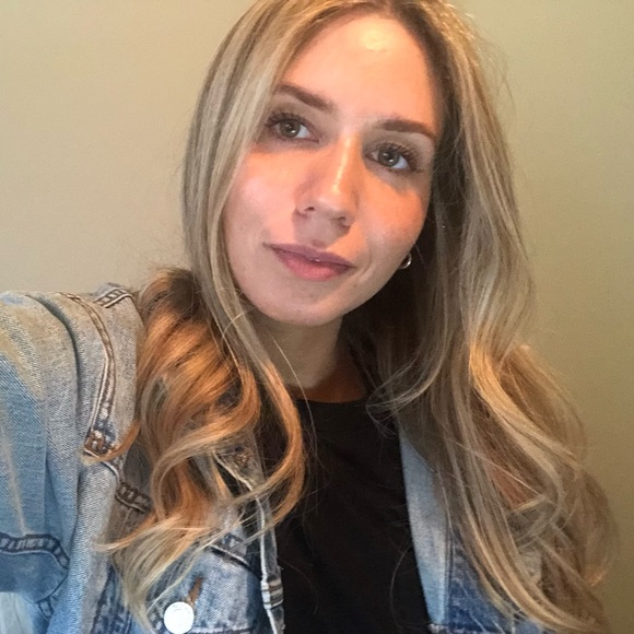 Meet your Posher, Katarina - Picture 1 of 1